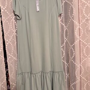Green Short Sleeve Dress